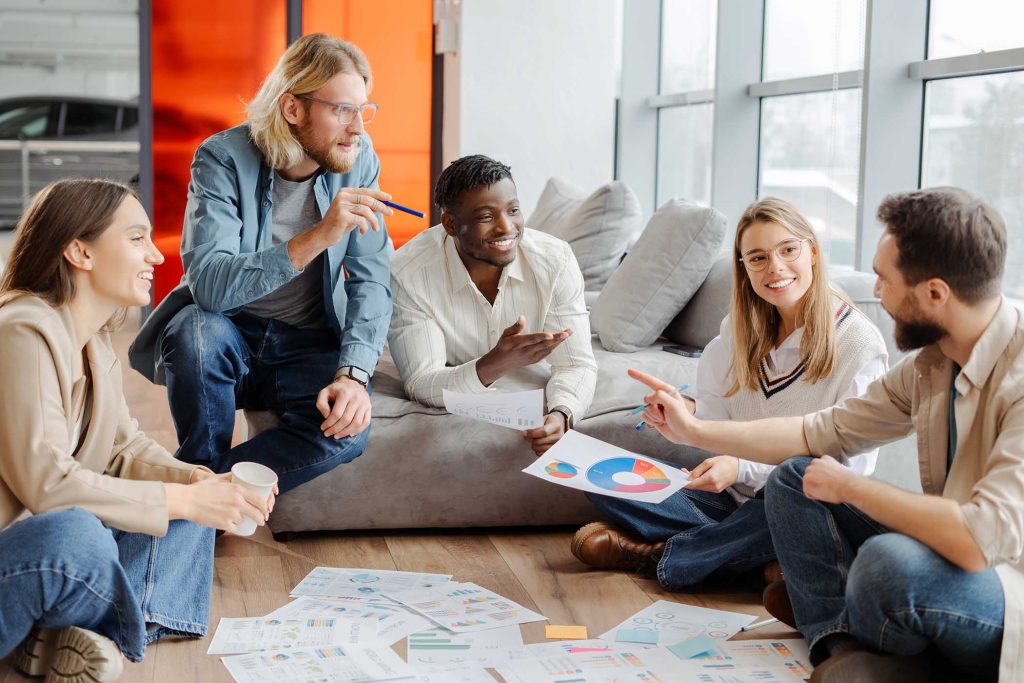 به سراغ افراد مناسب بروید